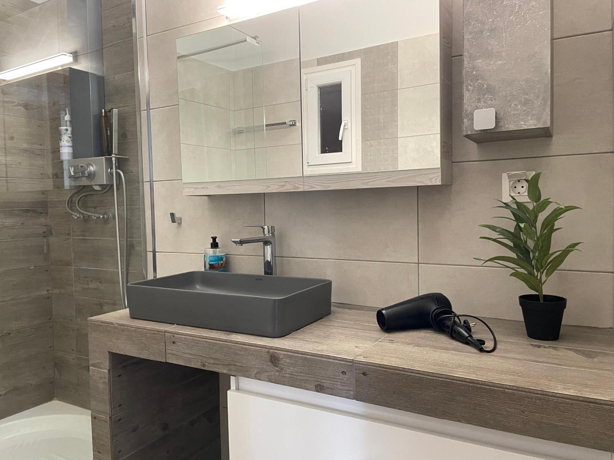 Luxurious 4Th Floor Apartment With Elevator Александруполис Екстериор снимка