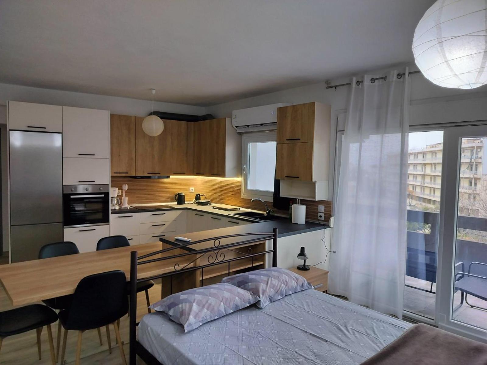 Luxurious 4Th Floor Apartment With Elevator Александруполис Екстериор снимка